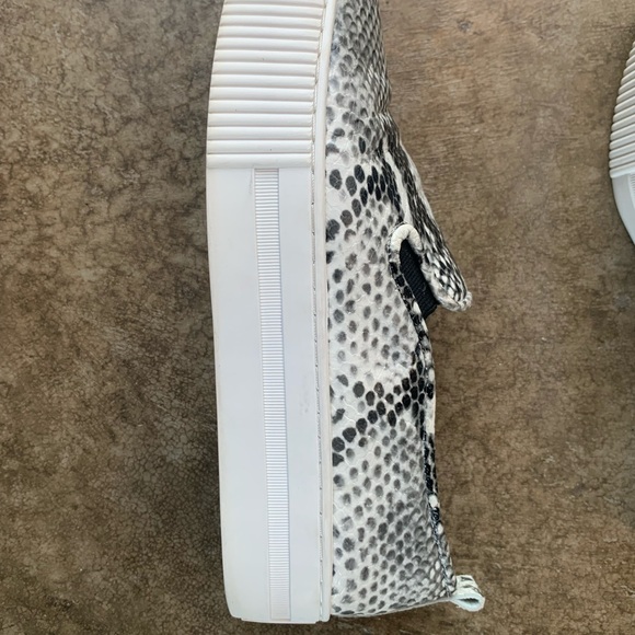 Halogen Python Printed Leather Shoes - Picture 4 of 10